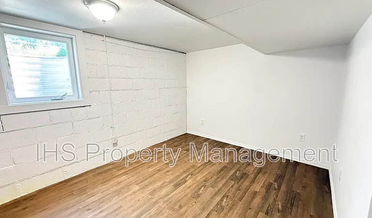 1209 Stevens Dr — Photo 9