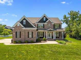 1602 Deer Run Rd, Oak Grove, MO 64075