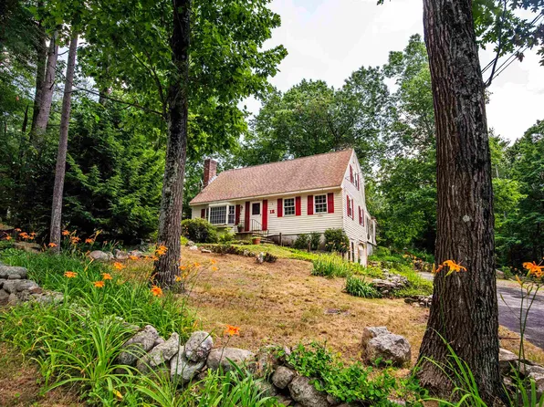 12 Bartley Hill Road, Londonderry, NH 03053