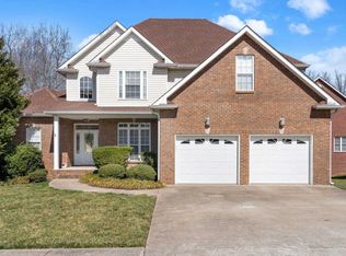 1137 Drakes Cove Rd N, Adams, TN 37010