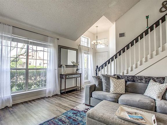 5th image of 3102 Sara Dr