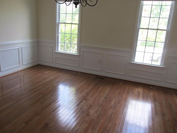 Formal Dining
