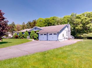 139 Fairway Dr, Lords Valley, PA 18428