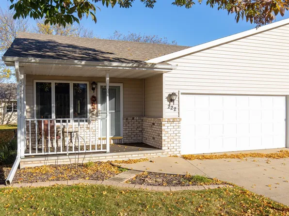 222 Bluebird Ln, Kimberly, WI 54136