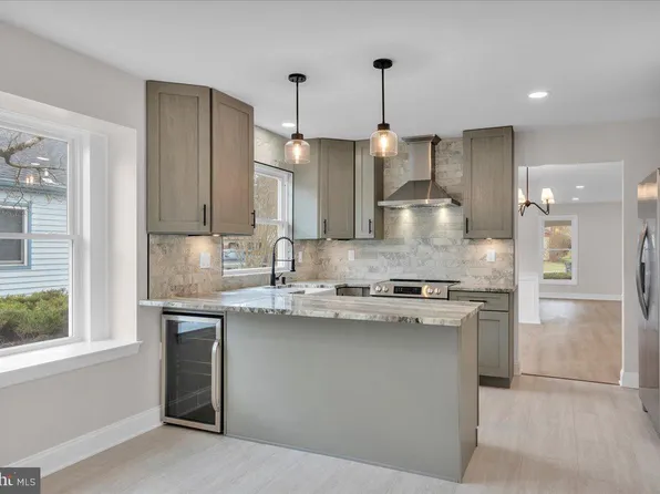 139 Buckingham Dr, Southampton, NJ 08088