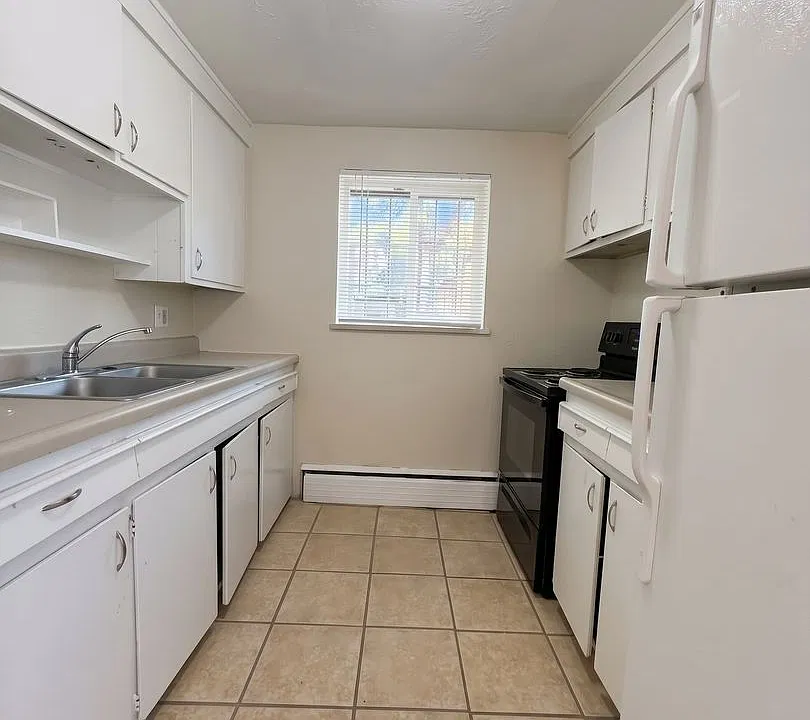 8751 E 14th Ave #8751