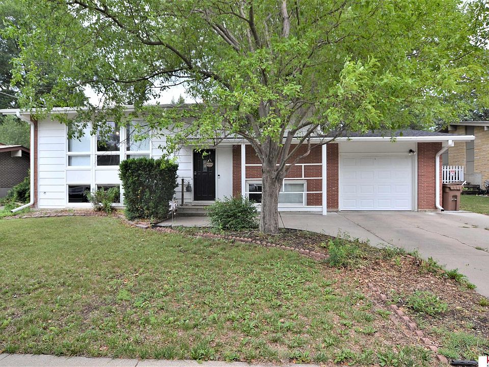 1st image of 1310 Carlos Dr