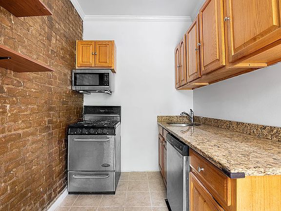 2nd image of 531 Atlantic Ave APT A