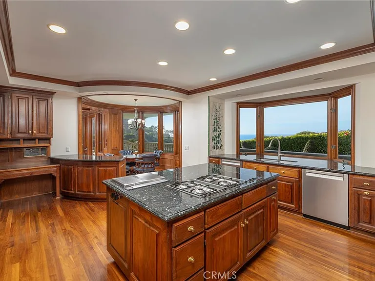 105 Irvine Cove Ct — Photo 5