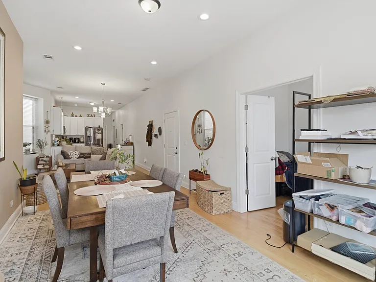 1524 N Fairfield Ave #2 — Photo 3