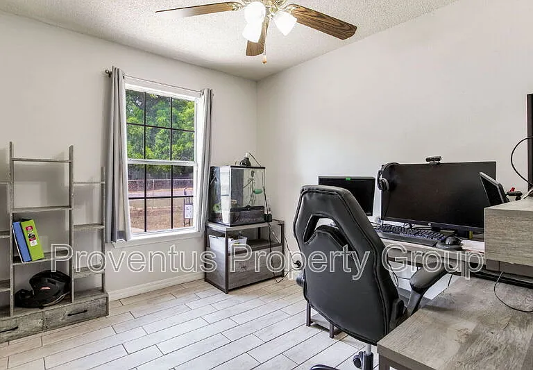 1261 Basin St — Photo 24