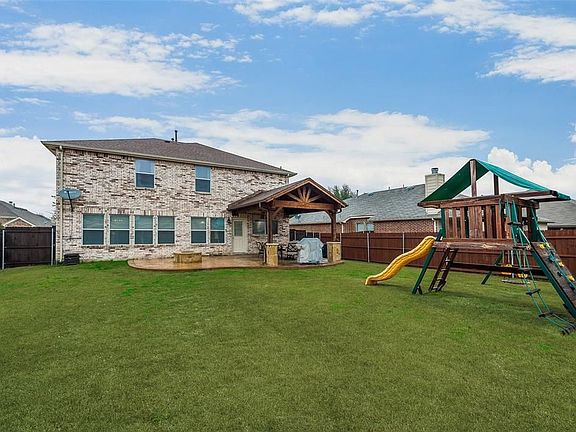 2nd image of 5013 Bald Cypress Ln