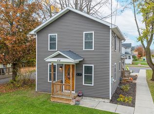 44 North St, Le Roy, NY 14482