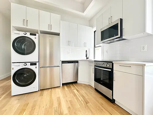 Rented by Camelot Realty Group | media 8