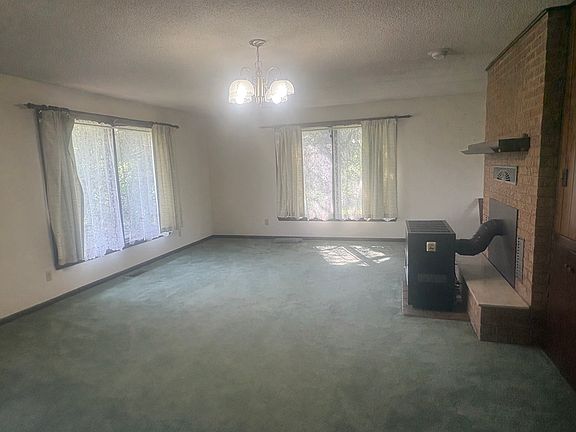 5th image of 4596 Klines Mill Rd