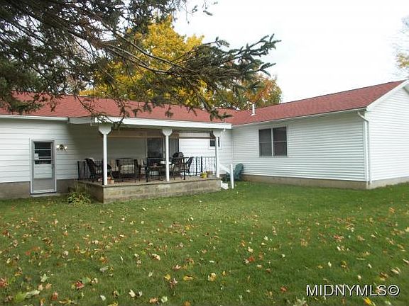 2nd image of 8 Bonnie Ave