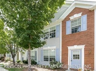 6634 Rothchild Dr, Charlotte, NC 28270