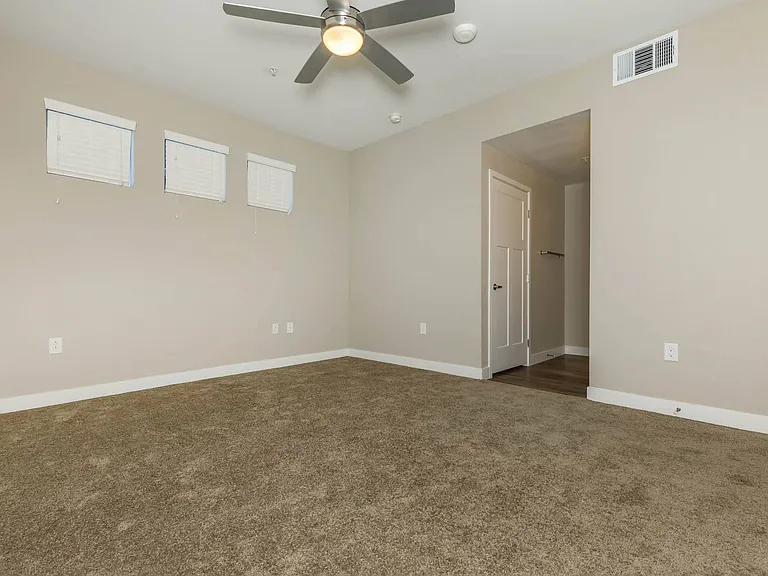 C1 1253 SQ FT 3 Bed 2 Bath