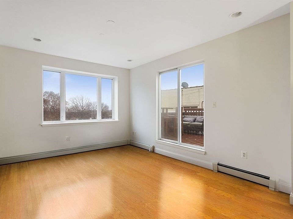 1st image of 480 Eastern Pkwy #4B