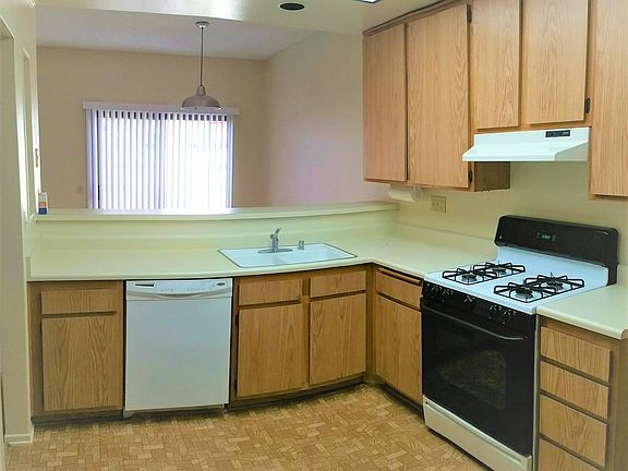 4th image of 2325 Chippewa Ln