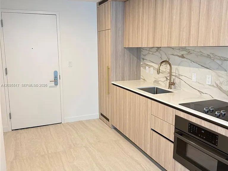 77 SE 5th St #2307 — Photo 3