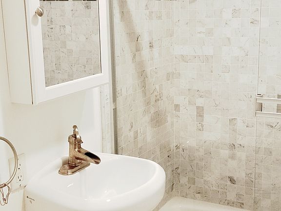 3rd image of 8787 Shoreham Dr APT B5
