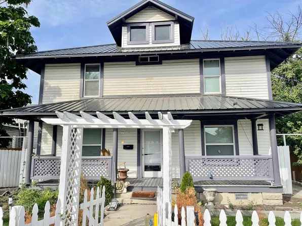 513 Montana St, Gooding, ID 83330