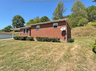 5628 Straight Frk, Griffithsville, WV 25521