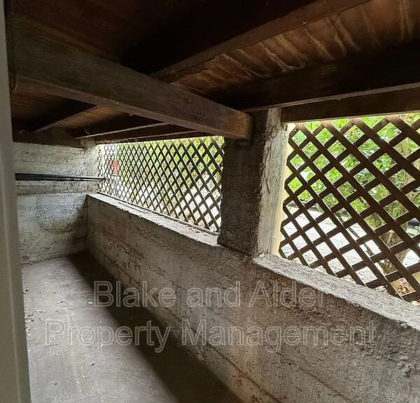 7824 SE 11th Ave — Photo 32