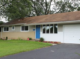 545 Norridge Ln, Hoffman Estates, IL 60169