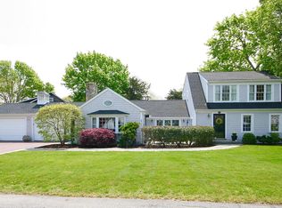 18 Weetamoe Rd, Pocasset, MA 02559