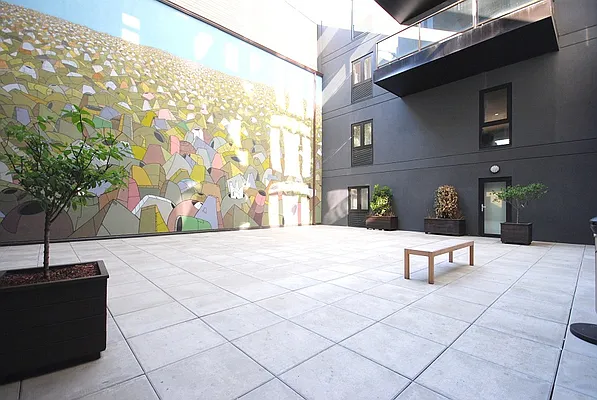 Rented by Bold New York | media 28