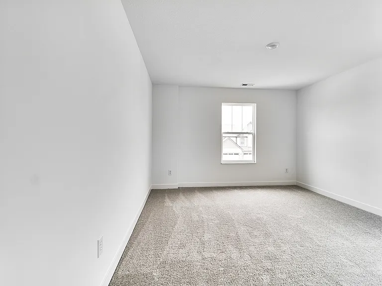 8603 Georgina St — Photo 44
