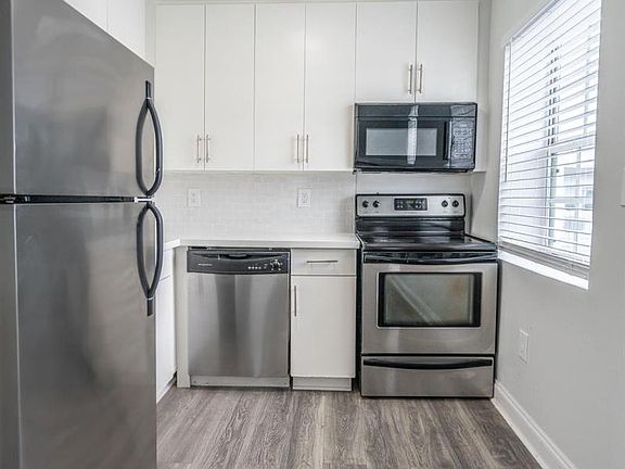 5th image of 8411 Byron Ave Unit 24-8411-24