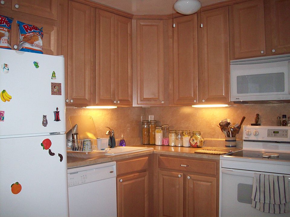 1st image of 3010 W Meadow St