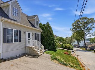 10 Darton St, Coventry, RI 02816
