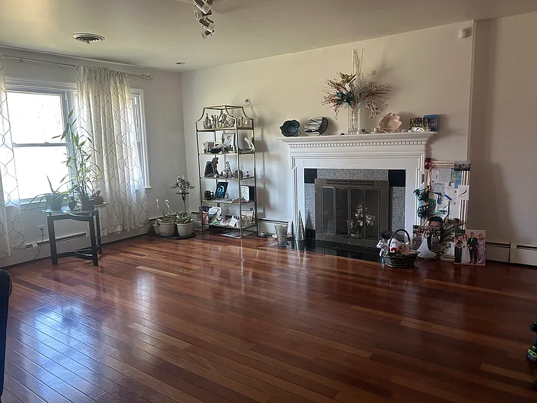 90 Dakota Ave — Photo 9