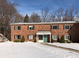 84 Lost Mountain Trl, Rochester, NY 14625