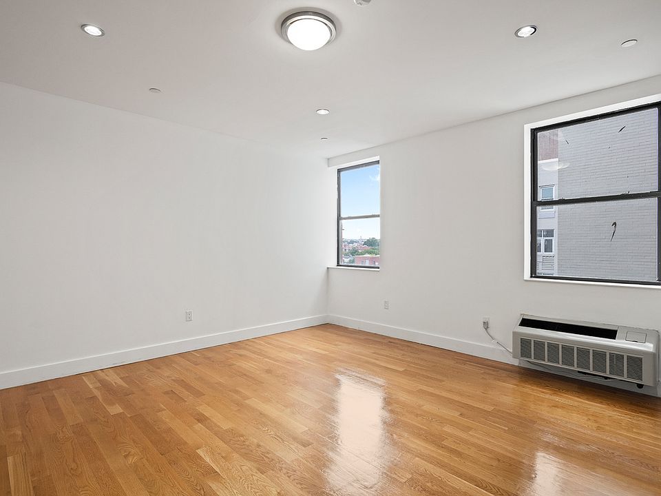 1st image of 9002 Queens Blvd APT 409