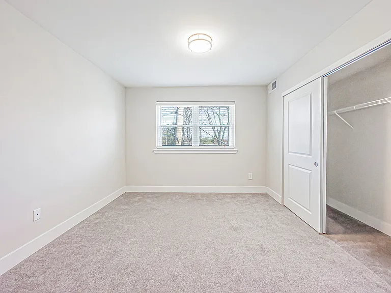 Forest Station Apartments — Photo 12