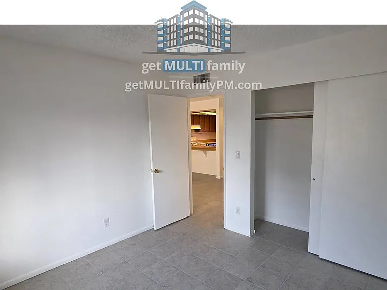 2514 N 49th St #2 — Photo 8