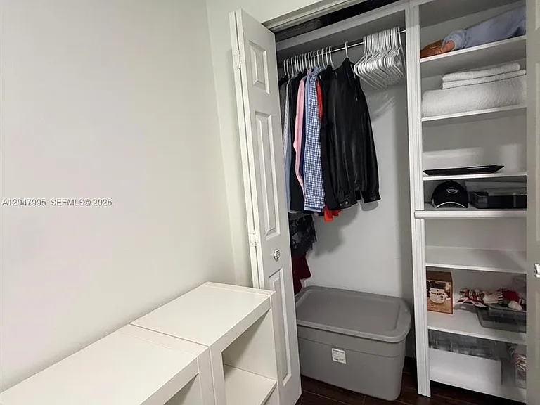 1428 SW 47th Ave — Photo 27
