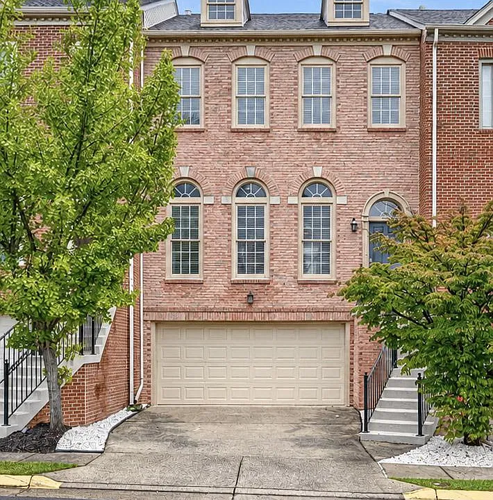 1805 Vance Pl