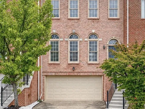 1805 Vance Pl, Vienna, VA 22182