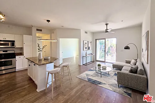 100 S Alameda St #455 Photo 1