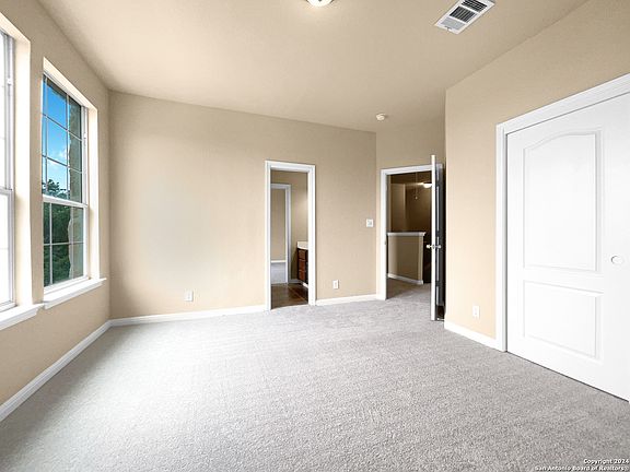 5th image of 3317 NAVASOTA CIR