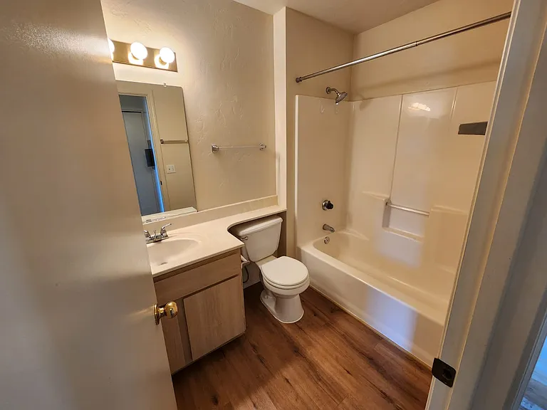 4581 McClintock Cir #B — Photo 11