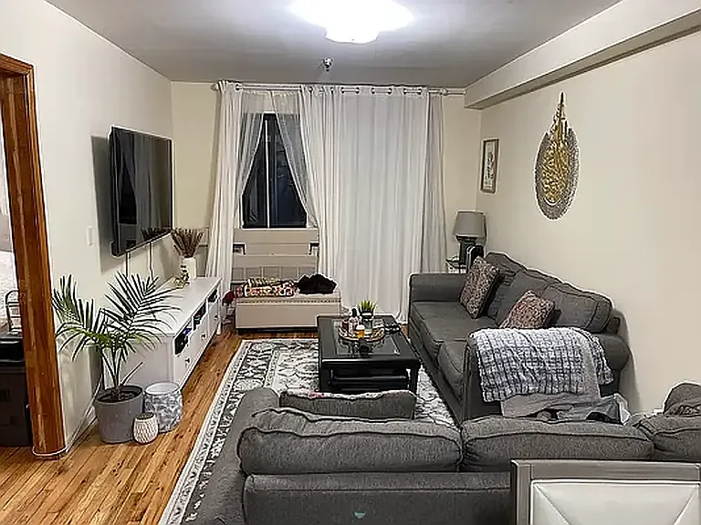 8423 Lander St #2F — Photo 3