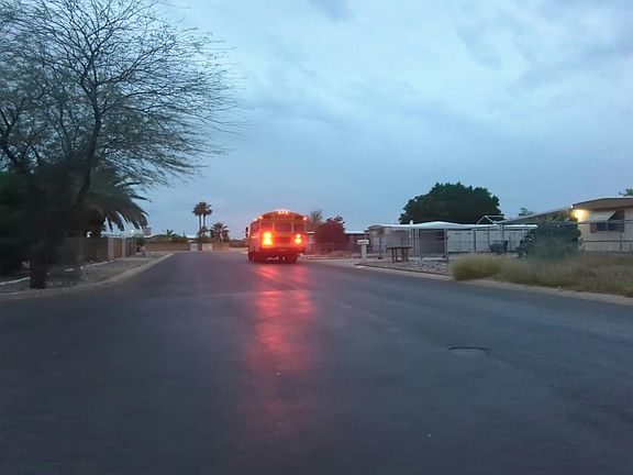 4th image of 952 S Esperanza Ave