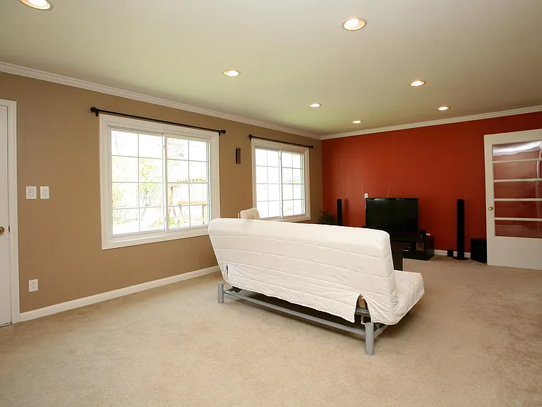 16982 Dunblaine Ave — Photo 22